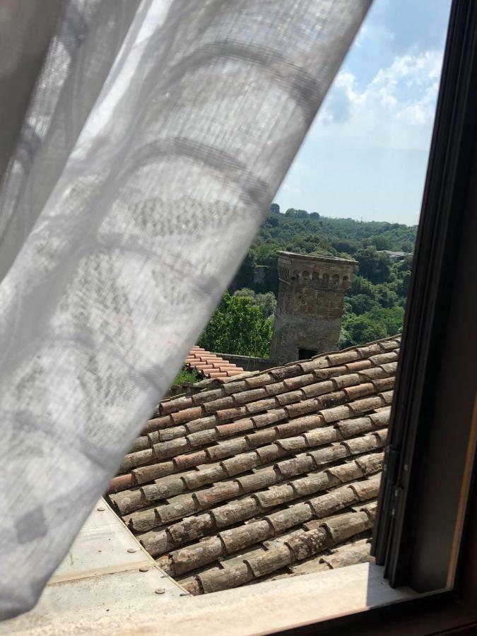 Casa Vacanze La Torretta Sutri Buitenkant foto